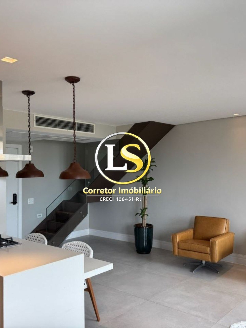Cobertura Duplex (PORTEIRA FECHADA) com Jacuzzi a poucos passos da Praia da Barra - Foto 1