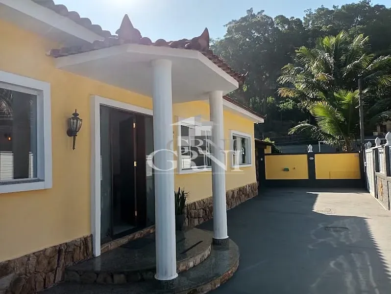 Oportunidade de Negócio - Casa Linear em Condomínio Fechado - Freguesia, Jacarepaguá/RJ